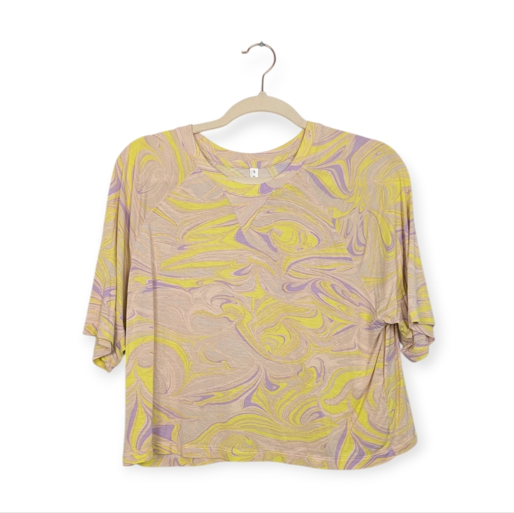 Fabletics Loveday Swirl Pattern Short Sleeve Raglan Workout Tee Size L
